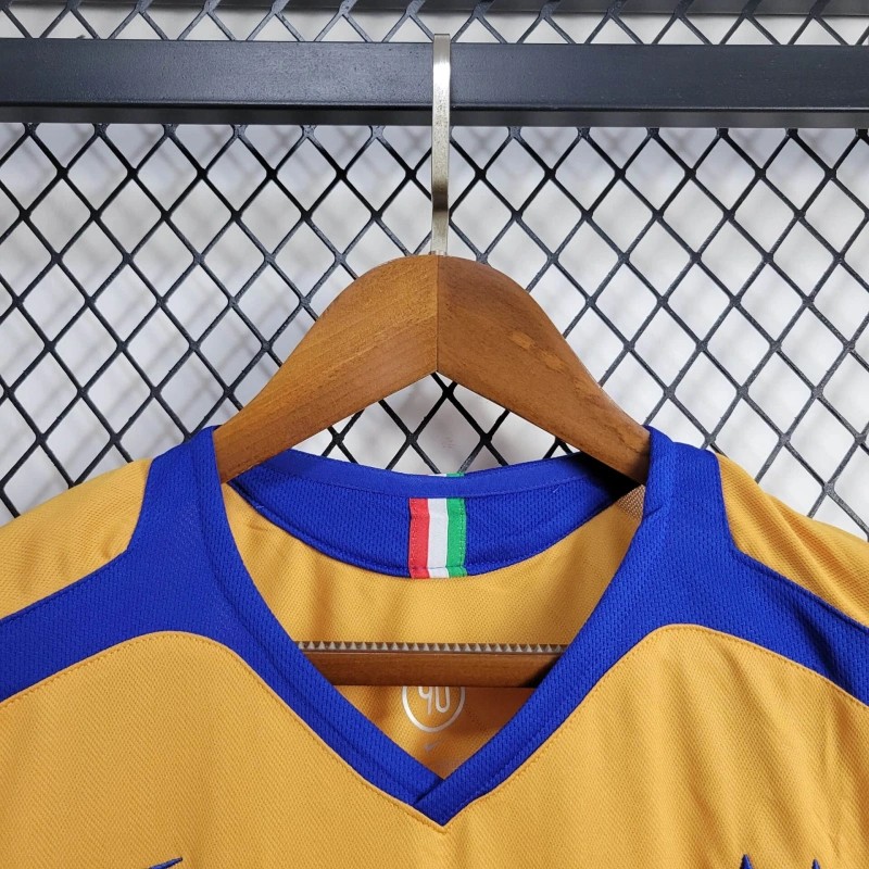 2005/06 Retro Juventus Third Jersey