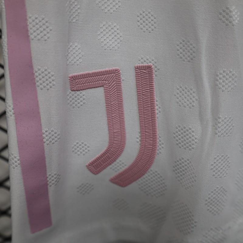 Player Version 25/26 Juventus Home Shorts
