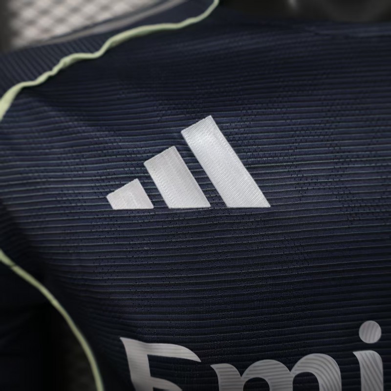 Player Version 25/26 Real Madrid Away Long Sleeve Jersey