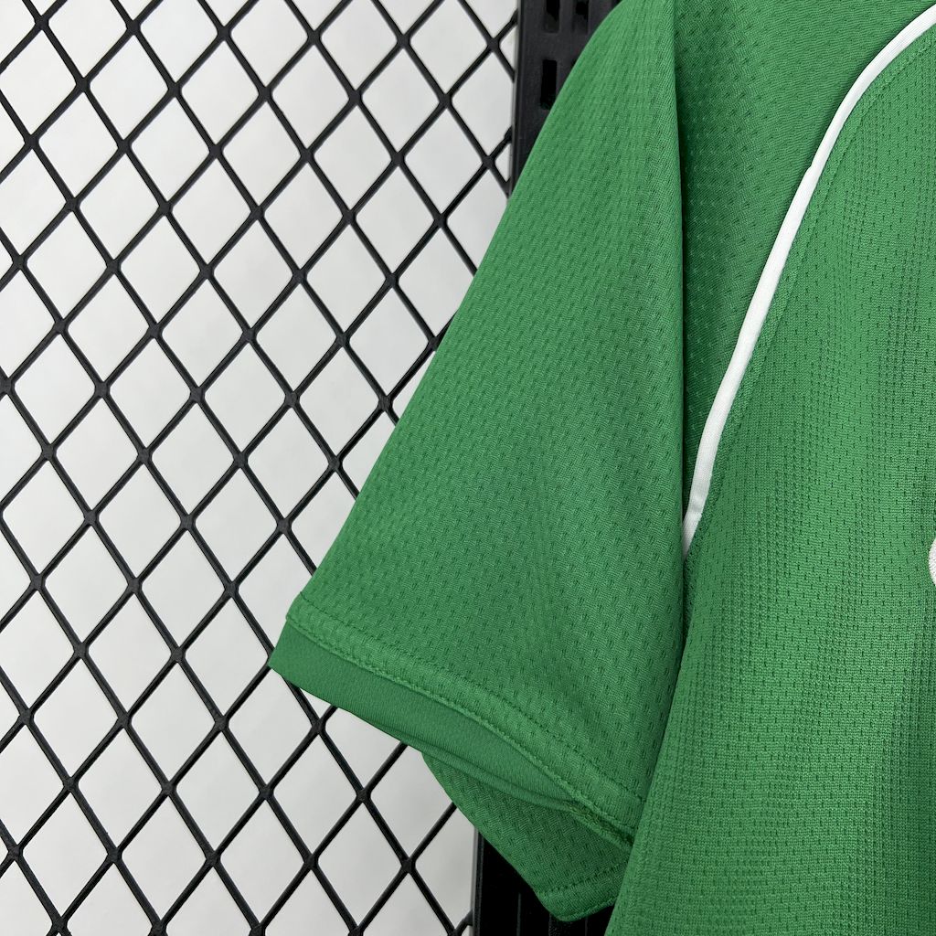 2007/08 Manchester United Green Goalkeeper Retro Jersey