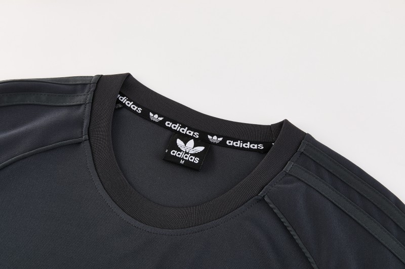 26/27 Adidas AD15 Dark Grey Short Sleeve+Soccer Shorts