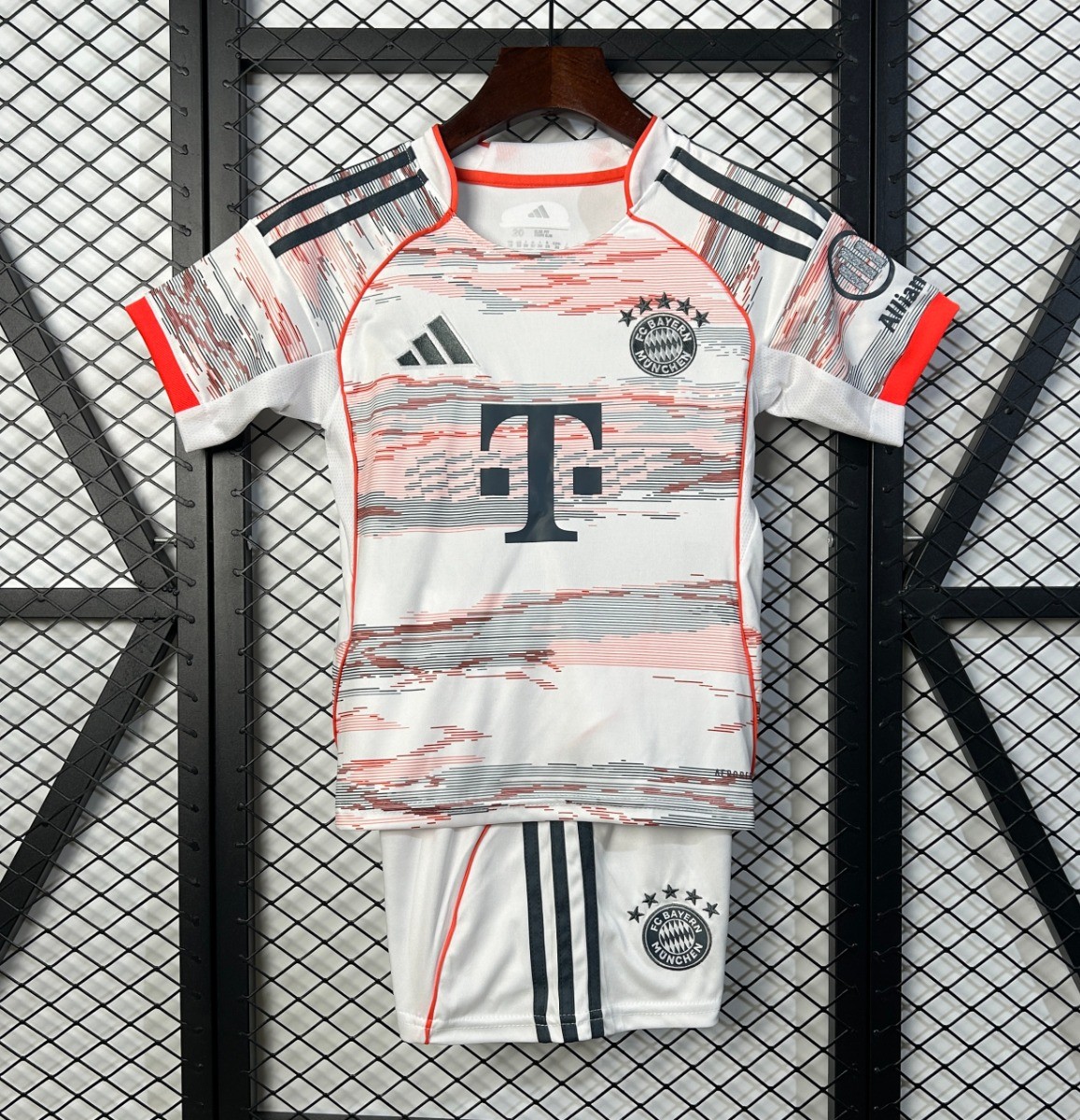 25/26 Kids Bayern Munich Away Size 16-28 Jersey